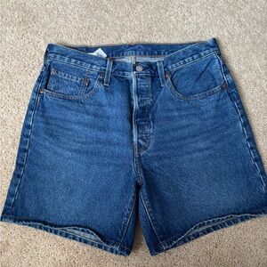 LEVI’S Mom Shorts